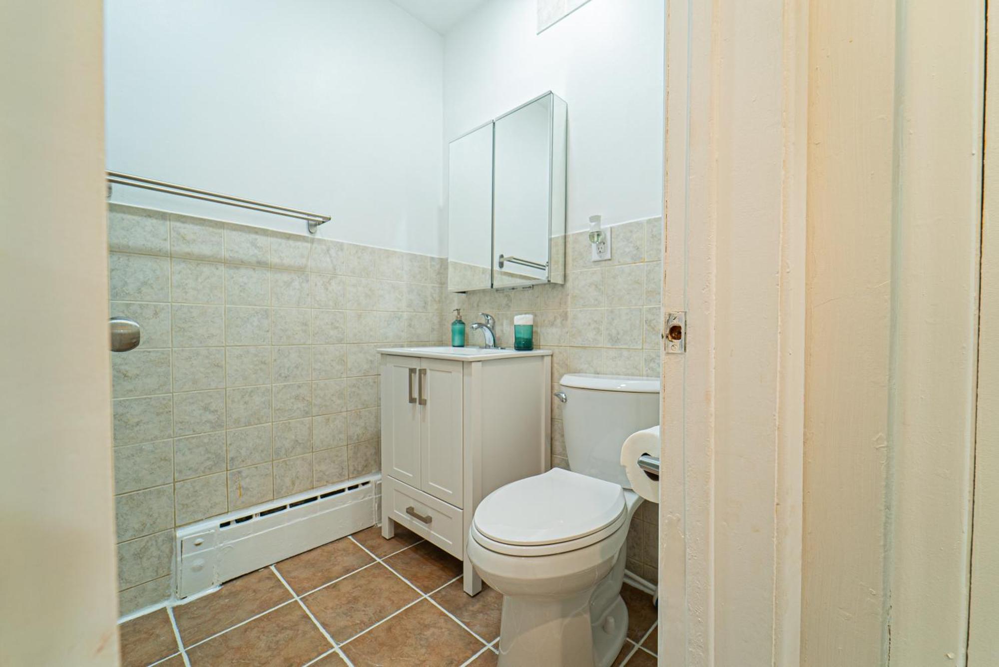 Quiet & Comfortable Double Private Room, Free Parking Toronto Exterior photo