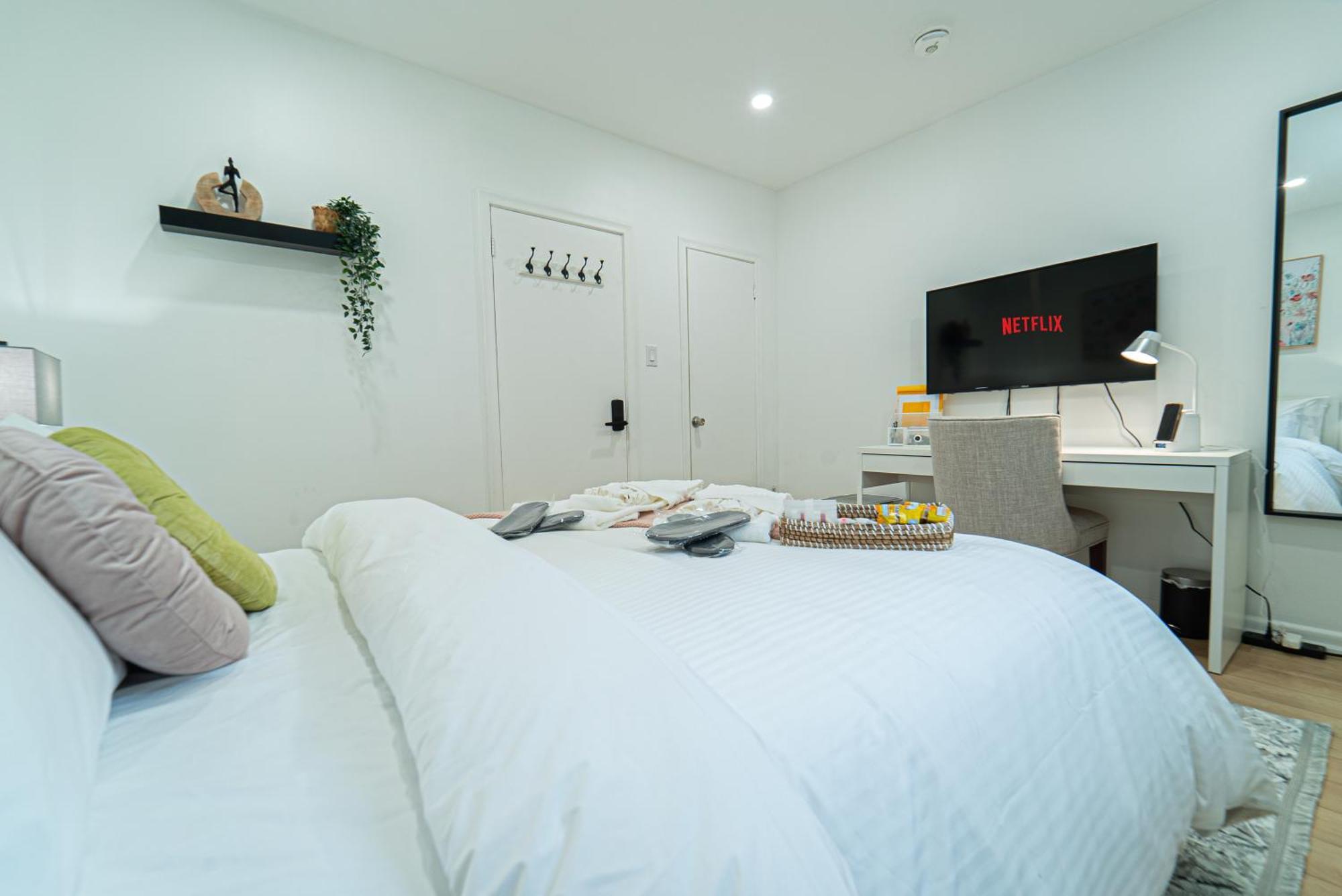 Quiet & Comfortable Double Private Room, Free Parking Toronto Exterior photo