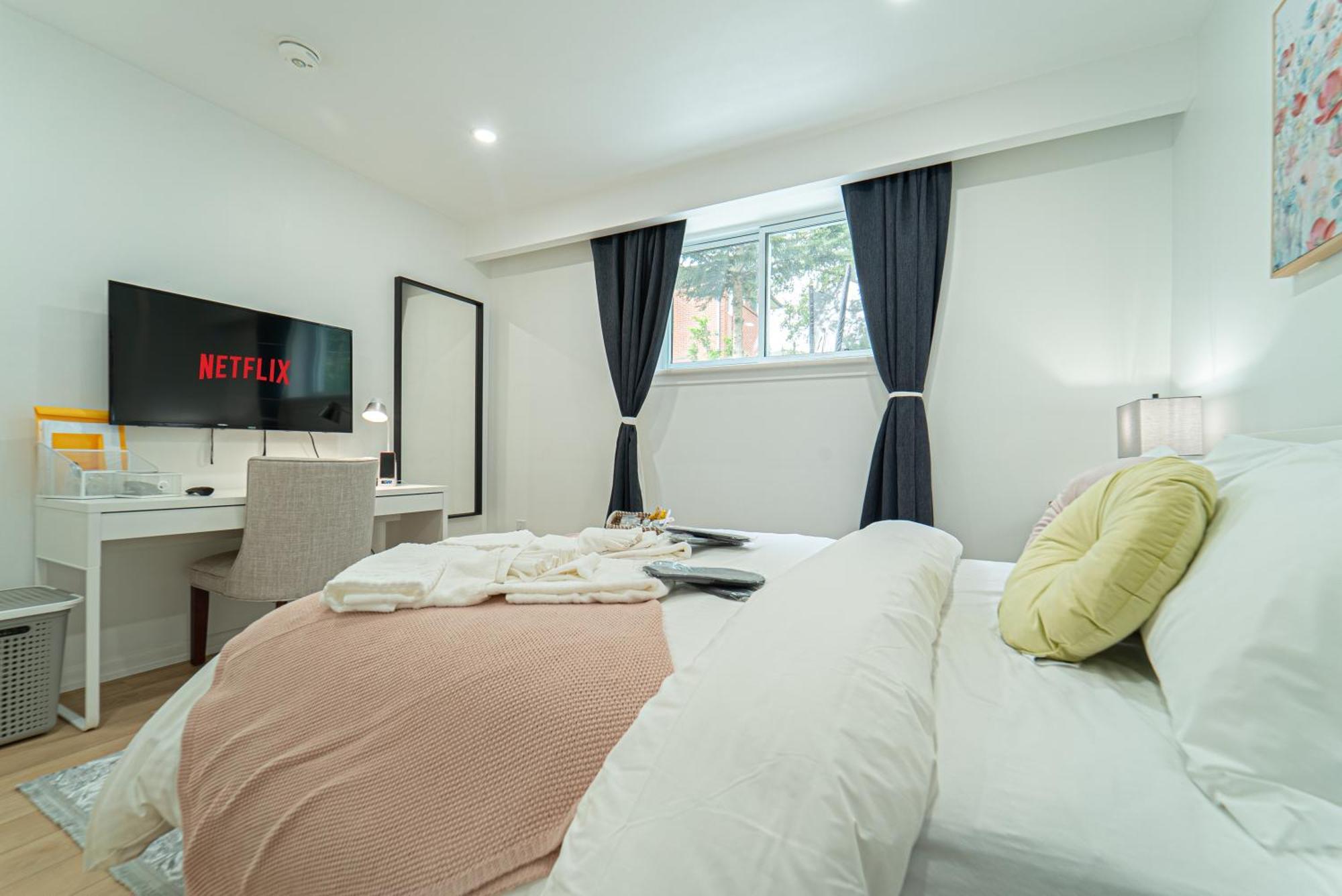 Quiet & Comfortable Double Private Room, Free Parking Toronto Exterior photo